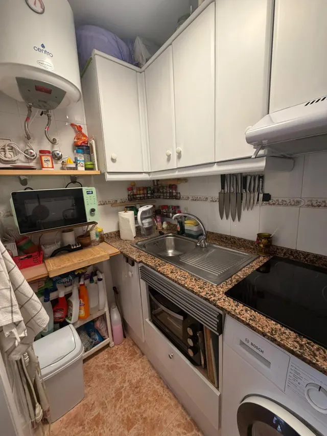 Apartamento con piscina compartida, Alicante, Torrevieja, Playa del Cura. 1 habitación | 54 m2 | A 900 metros del mar — 15