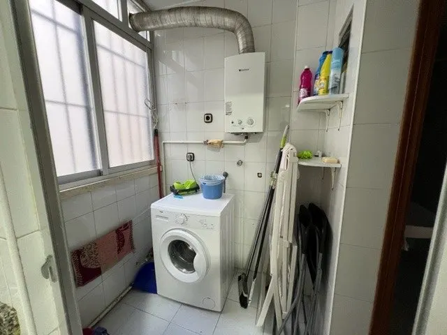 Venta de piso céntrico, 3 dormitorios, 2 baños, zona santa eulalia y universidad — 12