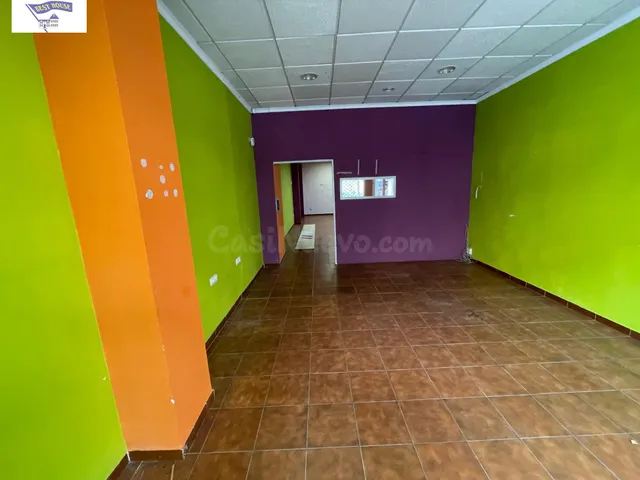 Local comercial 112m² en venta - Ensanche-Franciscanos - foto 2
