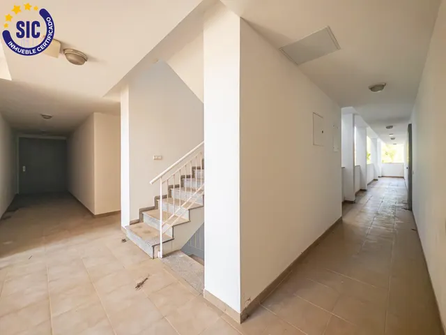 Apartamento de dos dormitorios con vistas al mar — 16