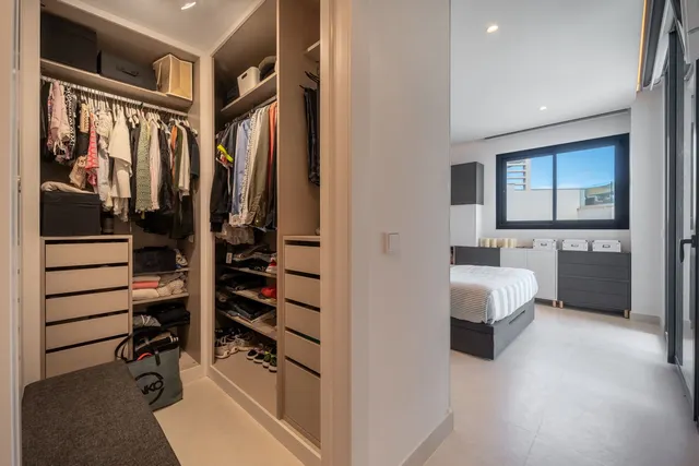 Apartamento 3 habitaciones 131m² en venta - Centro — 23