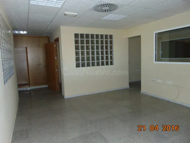 Oficina 3 habitaciones en alquiler - La molineta - La Barcel