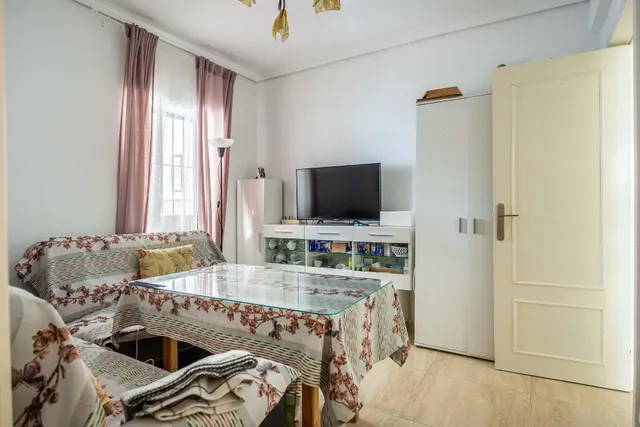 Espaciosa vivienda pareada con jardín, piscina, garaje y gran terraza en Mairena del Aljarafe — 24