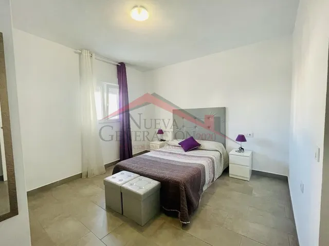 PISO EN DOS APARTAMENTOS INDEPENDIENTES — 22