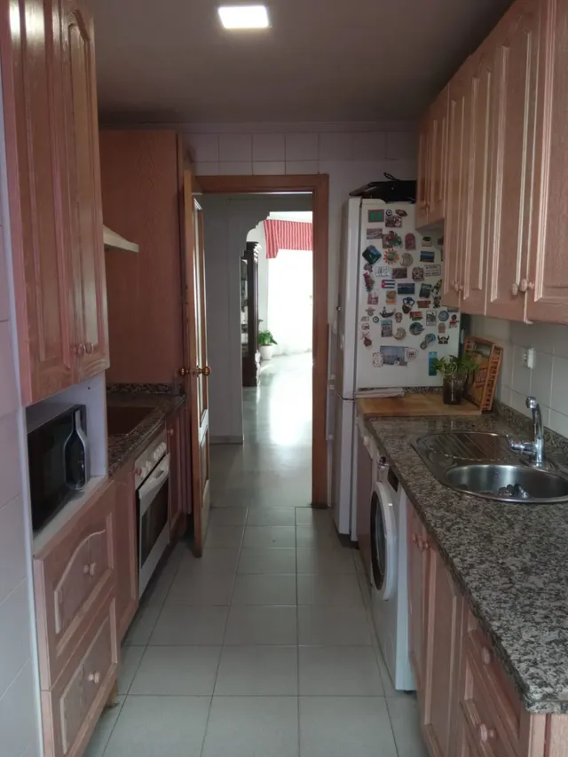 Magnifico piso de 4 habitaciones,  salón, cocina ,2 baños, garaje y trastero. — 15