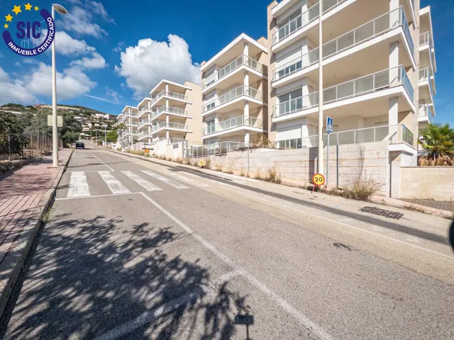 Apartamento de dos dormitorios con vistas al mar — 23