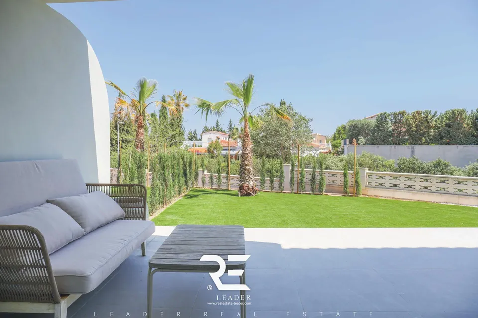 VIVIENDA DE 2 habitaciones CON TERRAZA, GARAJE Y PISCINA EN RESIDENCIAL EN DENIA !!