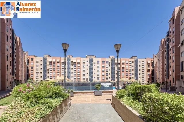 FANTASTICO PISO EN ROTONDA EUROPA — 35