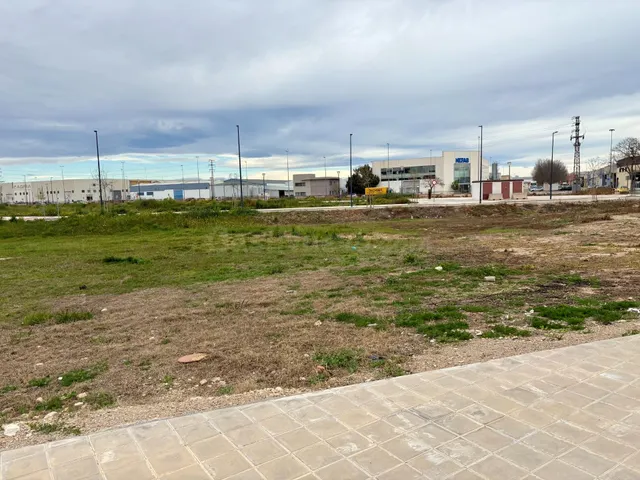 Solar en venta en zona residencial de Silla - foto 4