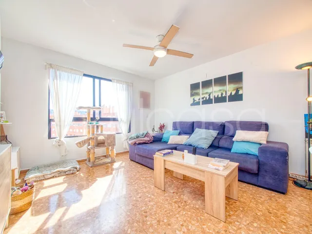 Ático en venta de 2 dormitorios y 2 baños en Gran Vía, Alicante — 12