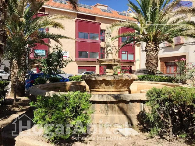 ¡A ESTRENAR! EXTERIOR Y AMPLIO CON ASCENSOR JUNTO AL AYUNTAMIENTO — 16
