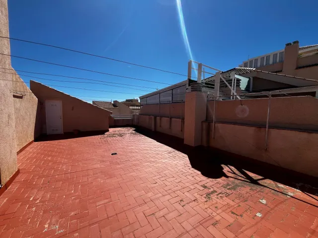 OPORTUNIDAD EN PRIMERA LINEA PROXIMO A PAQUEBOTE — 26