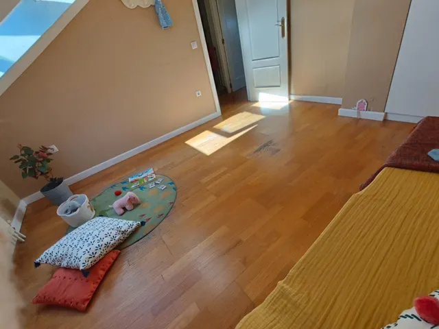 ENAMORATE A UN PESTAÑEO ¡Tu nuevo hogar en Villaobispo te está esperando! ✨ — 14