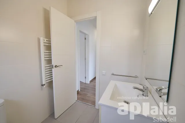 CASA REFORMADA EN EL CENTRO DE SENTMENAT — 31