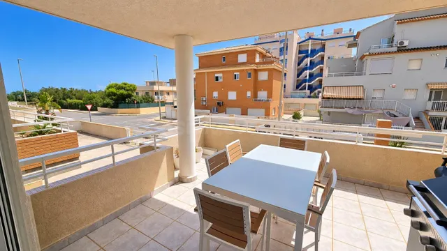 Apartamento 3 habitaciones 98m² en alquiler - Platja de Oliv