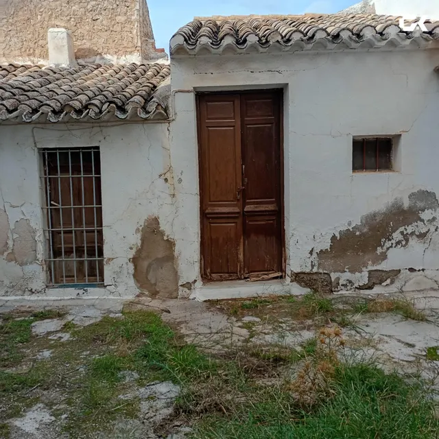 Casa con alma en Zarcilla de Ramos: arcos, vigas y un patio que espera — 32