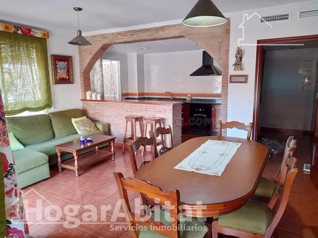 ¡VISTAS DESPEJADAS! AMPLIO, ALTO Y EXTERIOR CON DOS BALCONES - foto 3