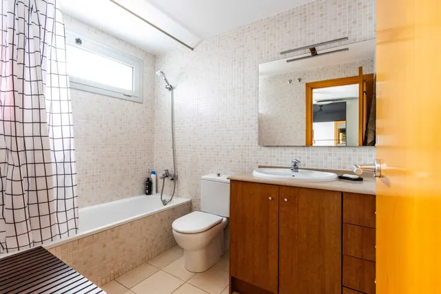 CASA PER ENTRAR-HI A VIURE A PEDRESANTA - SENTMENAT — 12