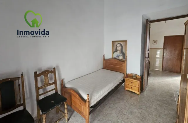 Amplia Casa en el Corazón del Casco Antiguo de Córdoba por €299,900 — 18