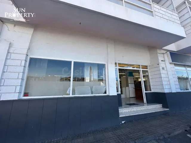 AMPLIO LOCAL COMERCIAL EN ZONA CÉNTRICA - foto 4