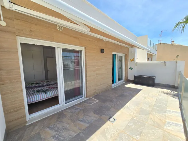 Villa 3 habitaciones 111m² en venta - Zona Pueblo — 31