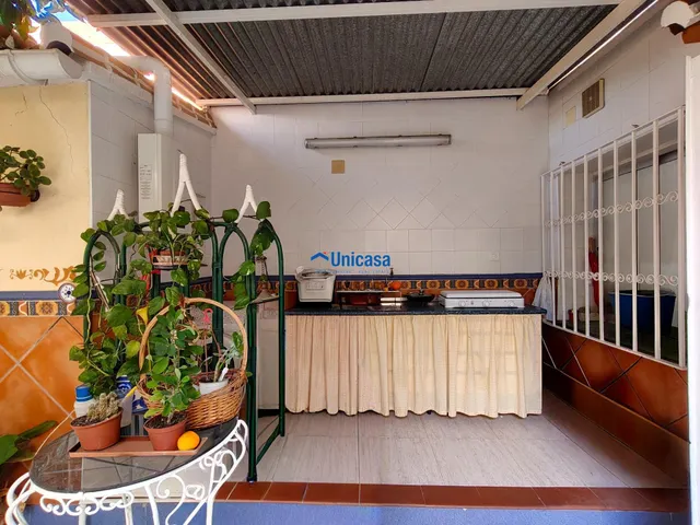 Casa mata en una sola planta con amplio garaje y precioso patio andaluz en el tomillar — 39