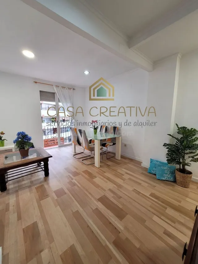 VENDO PISO CON ASCENSOR JUNTO PASEO PECHINA - foto 4