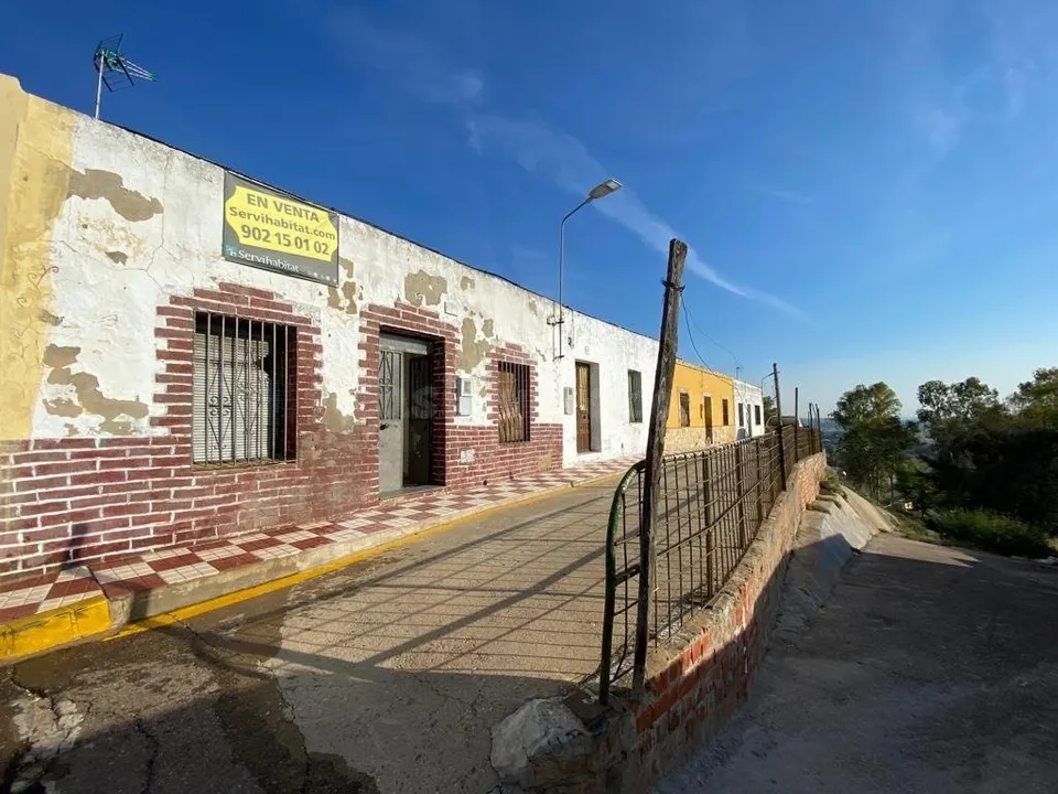 Casa en venta en c. la virgen, 35, Lobon, Badajoz