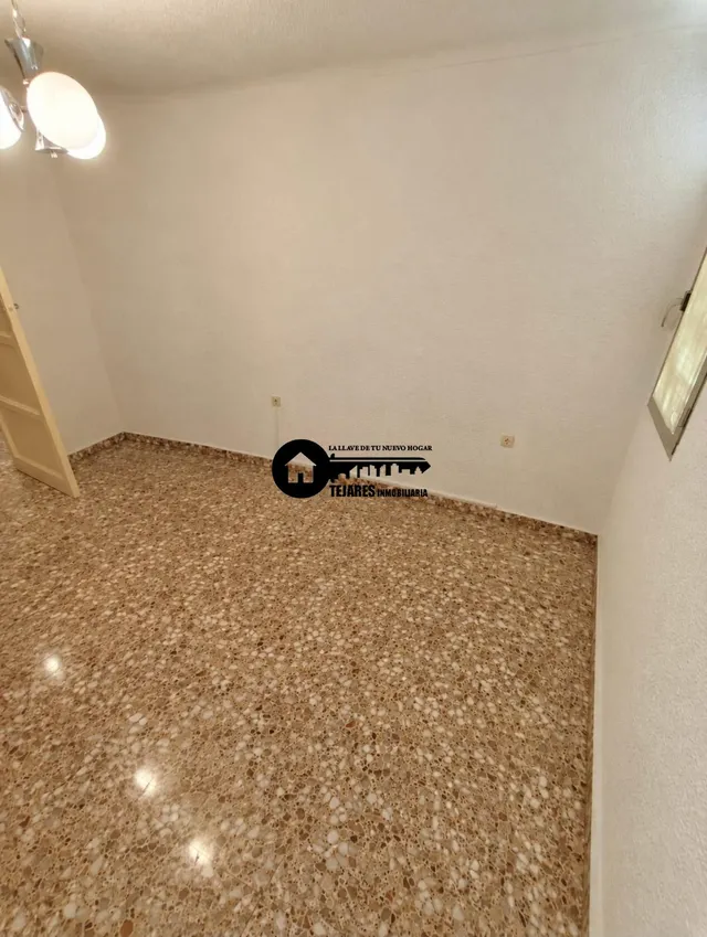 Se vende piso en zona santa teresa – gran oportunidad para reformar — 7