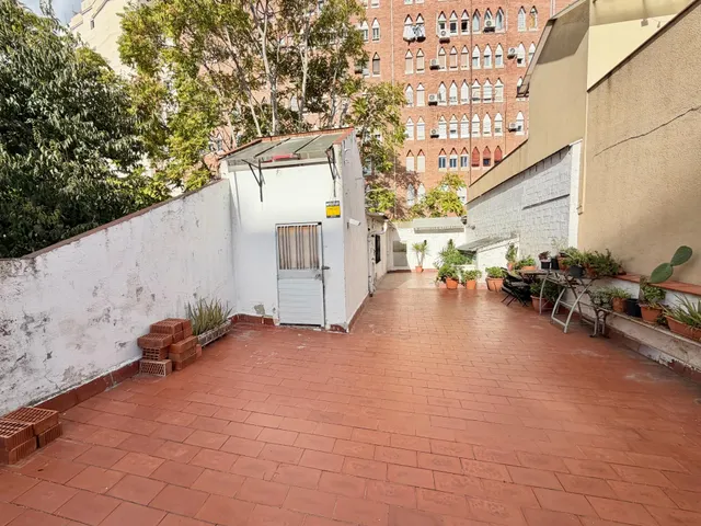 Encantadora Casa en La Marina del Port - Oportunidad para Reformar — 3