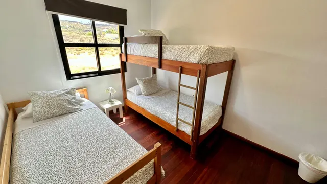 Chalet independiente con 5.318 m2 de parcela y vistas al mar en Candelaria — 29