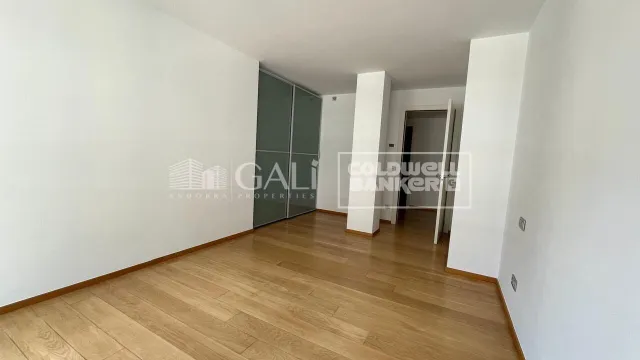 ATICO DUPLEX DE 3 habitaciones CON SPA COMUNITARIO Y GIMNASIO EN EL CENTRO DE ANDORRA — 28
