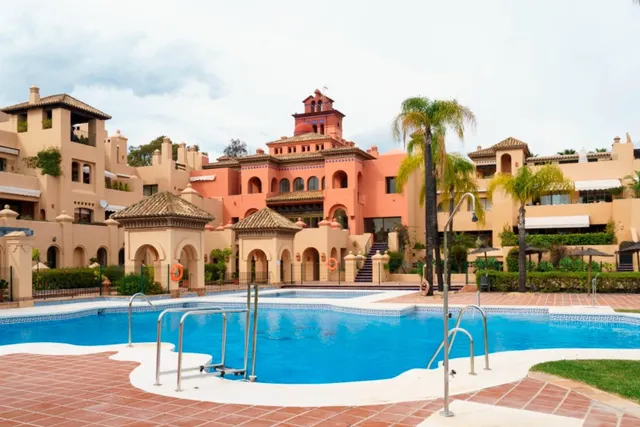 Ático con terraza privada de 142 m2 en La Cartuja del Golf — 20