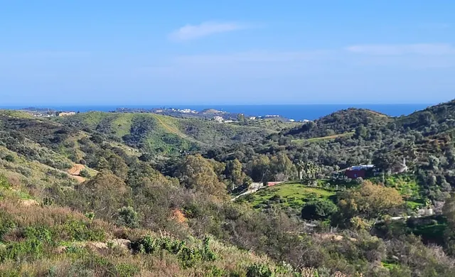 Terreno en venta con vistas al mar en Mijas Costa - foto 2