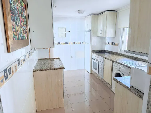 Excelente atico de 4 dormitorios en Lomas de Cabo Roig — 17