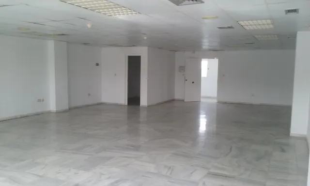 OFICINAS EN ALQUILER EN EDIFICIO HENARES EN SEVILLA ESTE — 4