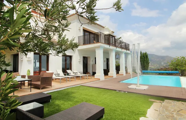 Chalet 5 habitaciones 639m² en venta - Costa del Sol - foto 2