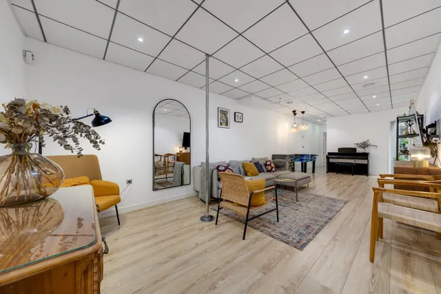 EXCLUSIVA VIVIENDA DE 250M2 EN DOS PLANTAS, CENTRICA Y A 200M DE LA PLAYA DEL CURA — 49