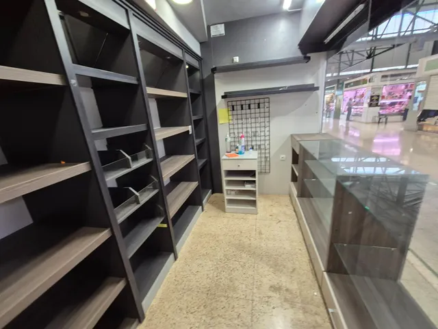 SE VENDE LOCAL COMERCIAL EN PETRER: OPORTUNIDAD ÚNICA — 9