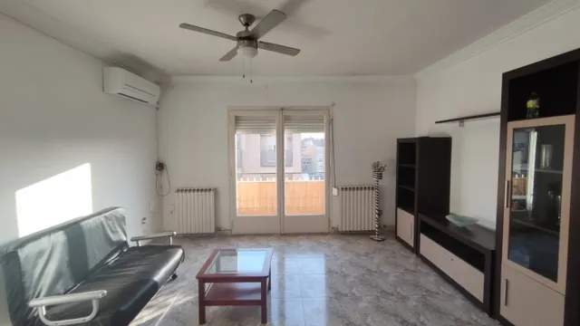 ATENTOS INVERSORES A ESTA VIVIENDA — 3