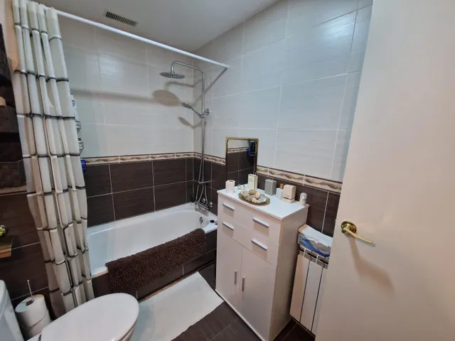 AOC VENDE PISO TOTALMENTE REFORMADO EN LOMINCHAR 2,HAB,2 BAÑOS, GARAJE Y TRASTERO. — 30