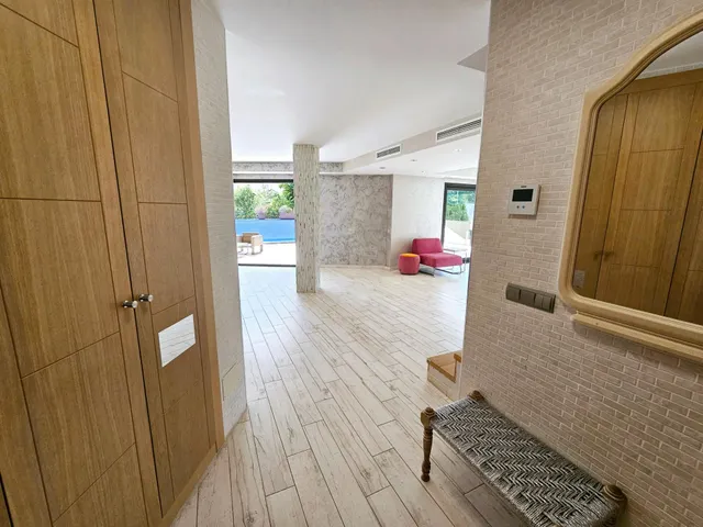 Excepcional villa independiente con piscina privada cerca del centro de Marbella – alquiler de larga temporada — 9