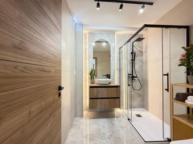 Ático totalmente reformado de 3 dorm. 1 baño. 92 m2. a 250 m de la playa del cura + trastero — 42