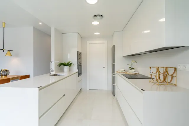 Apartamento de lujo con vistas al mar en Benidorm. — 21