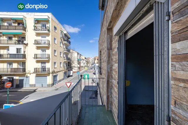 Edificio con gran potencial de desarrollo residencial en Zaidín – Granada — 37