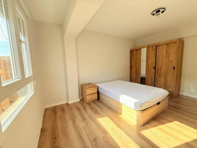TOTALMENTE REFORMADO  A ESTRENARE, PISO EN BUENA ZONA,   EXTERIOR, MUY LUMINOSO. — 34