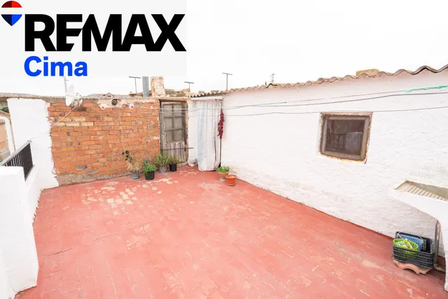 CASA CON PATIO, ALMACÉN Y PLANTA BAJA COMPLETA EN ZÚJAR — 11
