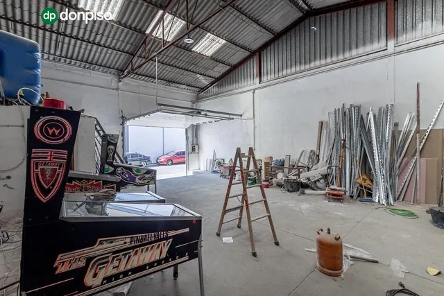 NAVE INDUSTRIAL EN POL. ASEGRA, PELIGROS. — 9