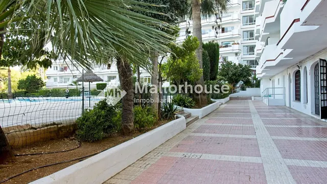 Local comercial 206m² en venta - Puerto Alcudia - foto 3