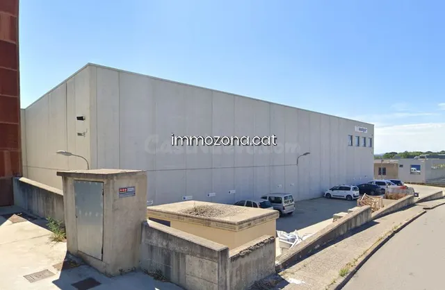 OKUPADA *NOS SE PUEDE VISITAR2 NAVES INDUSTRIALES EN RIUDELL - foto 3